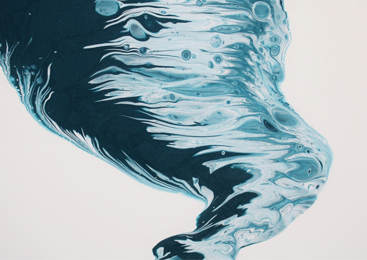 What Can I Use Instead of Silicone in Acrylic Pouring?